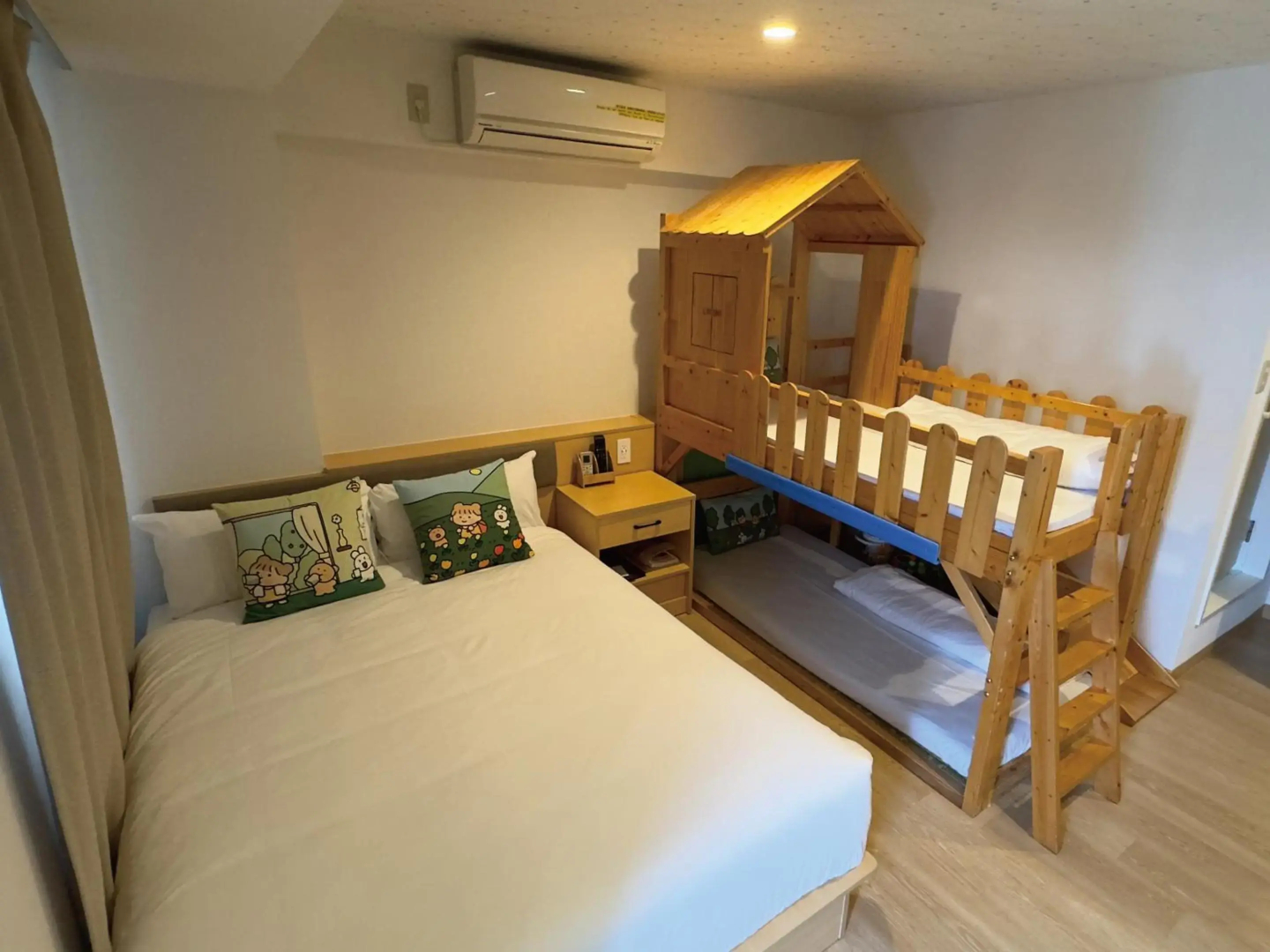 Photo - Victoria Hotel