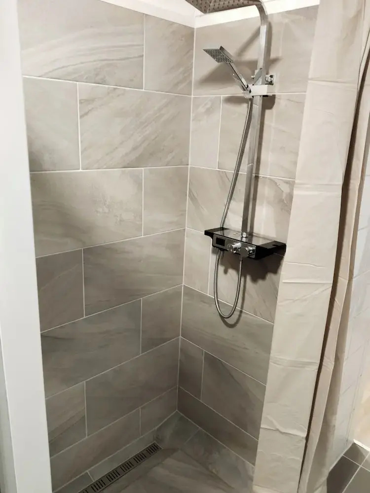 Photo - Favorit-Rooms Direkt Metro-U1 best connection to Centralstation and City-Center