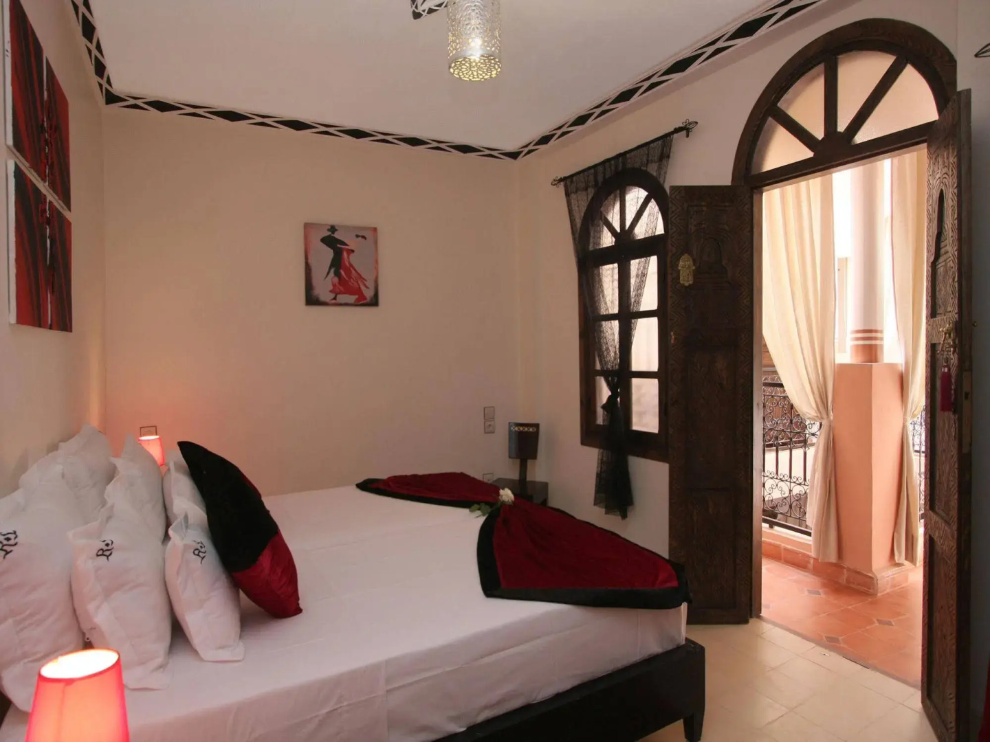 Foto - Riad De La Semaine