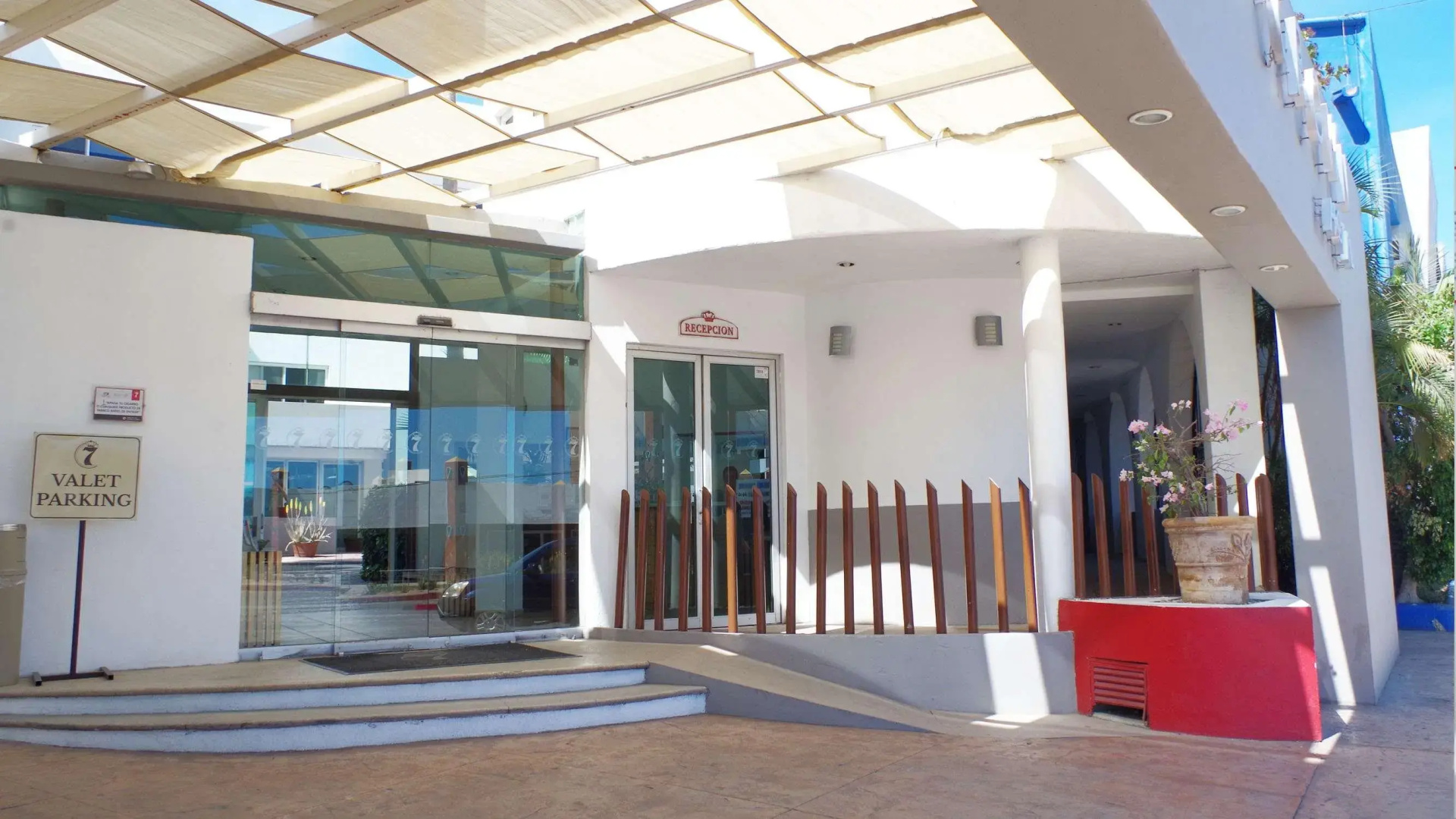 Foto - Seven Crown Express & Suites by Kavia