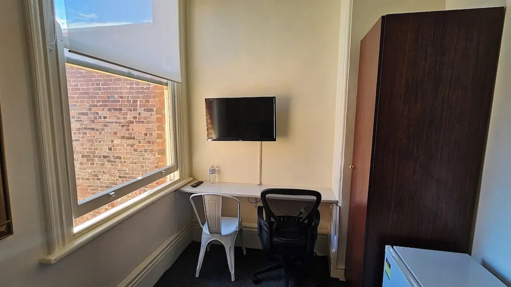 Photo - Falcon Lodge