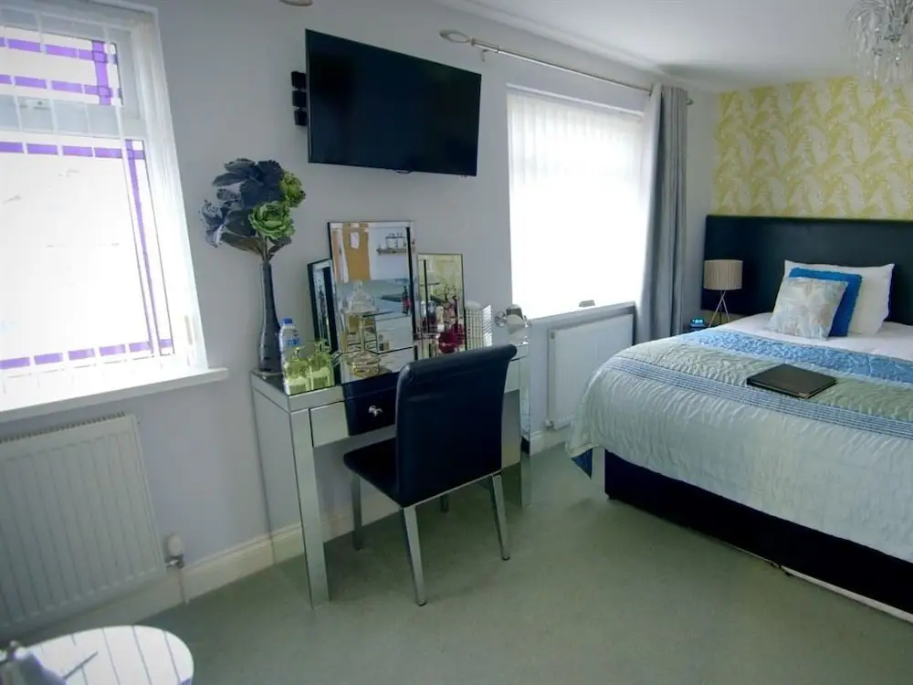 Photo - Kenley Hotel