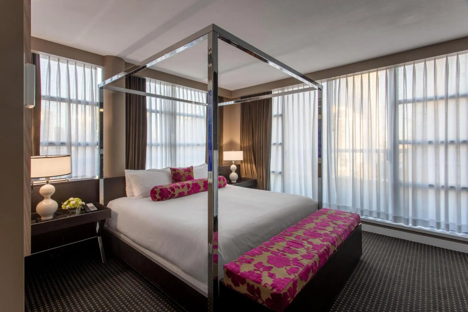 Photo - OPUS Vancouver