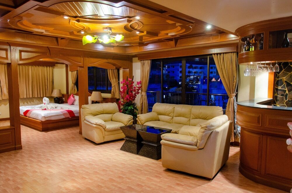 Photo - Diva Patong Hotel