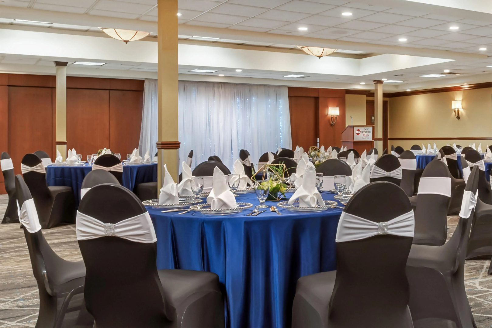 Foto - Best Western Plus Port O'Call Hotel