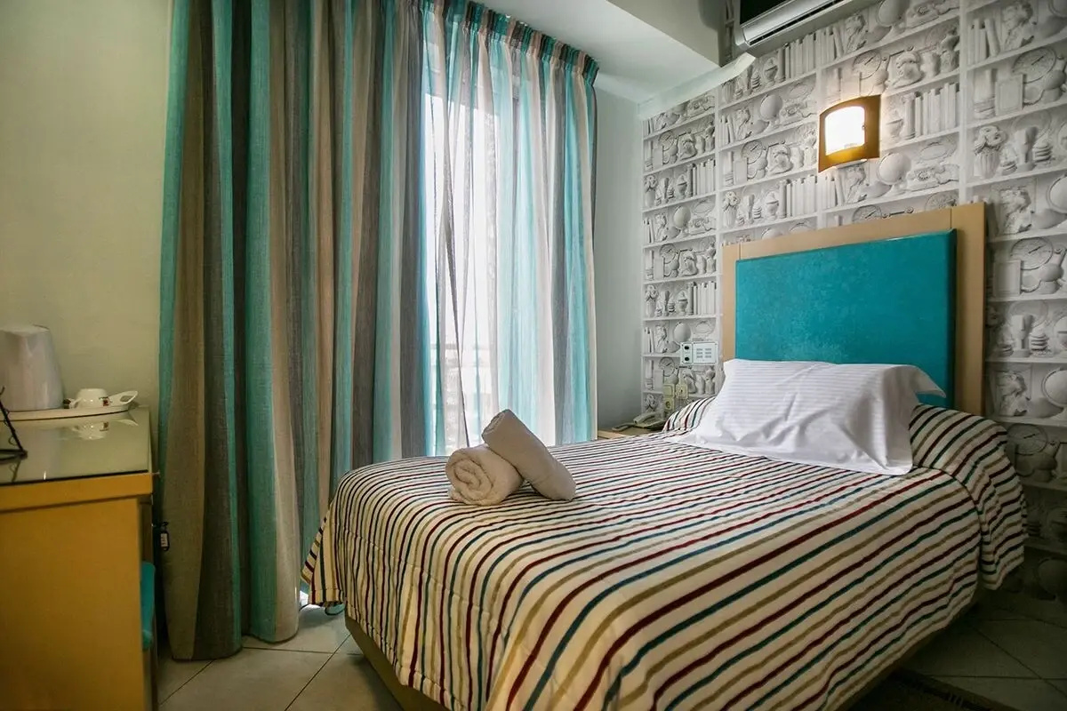 Photo - City Life Port Hotel
