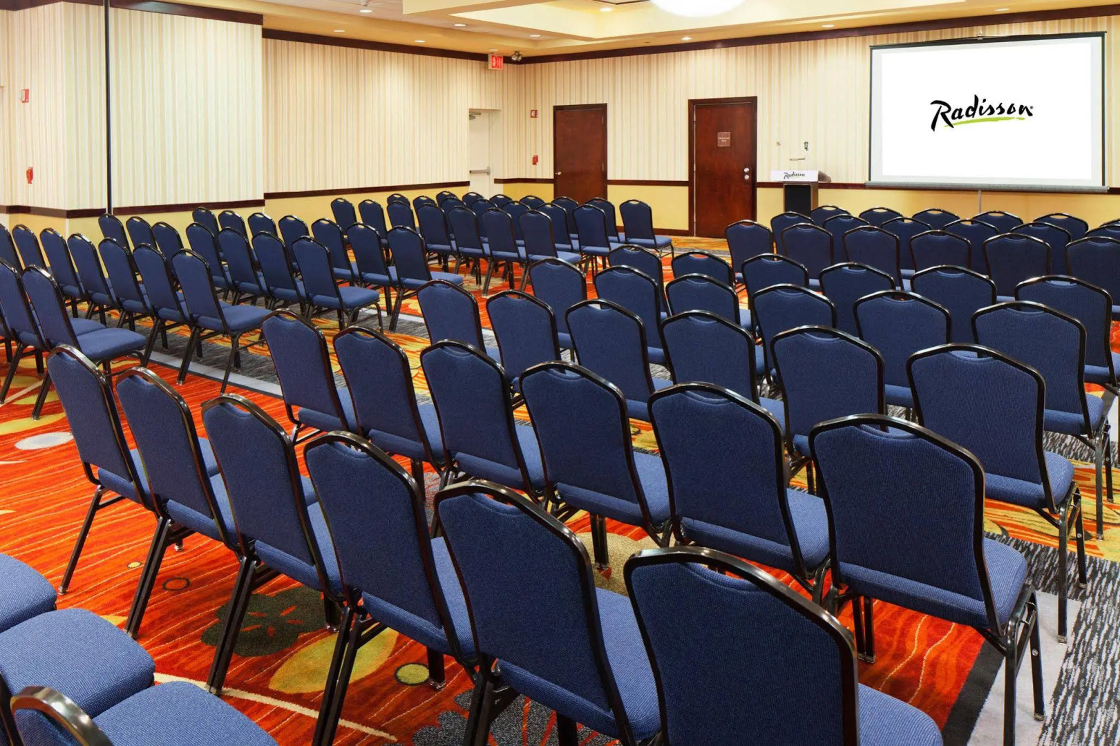 Photo - DoubleTree by Hilton New York JFK Airport