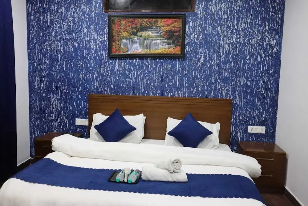 Hotel Everest Highland by Krishiv