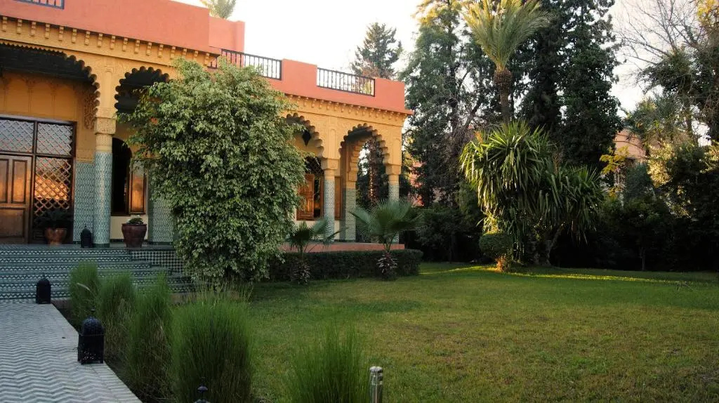 Photo - The Red House
