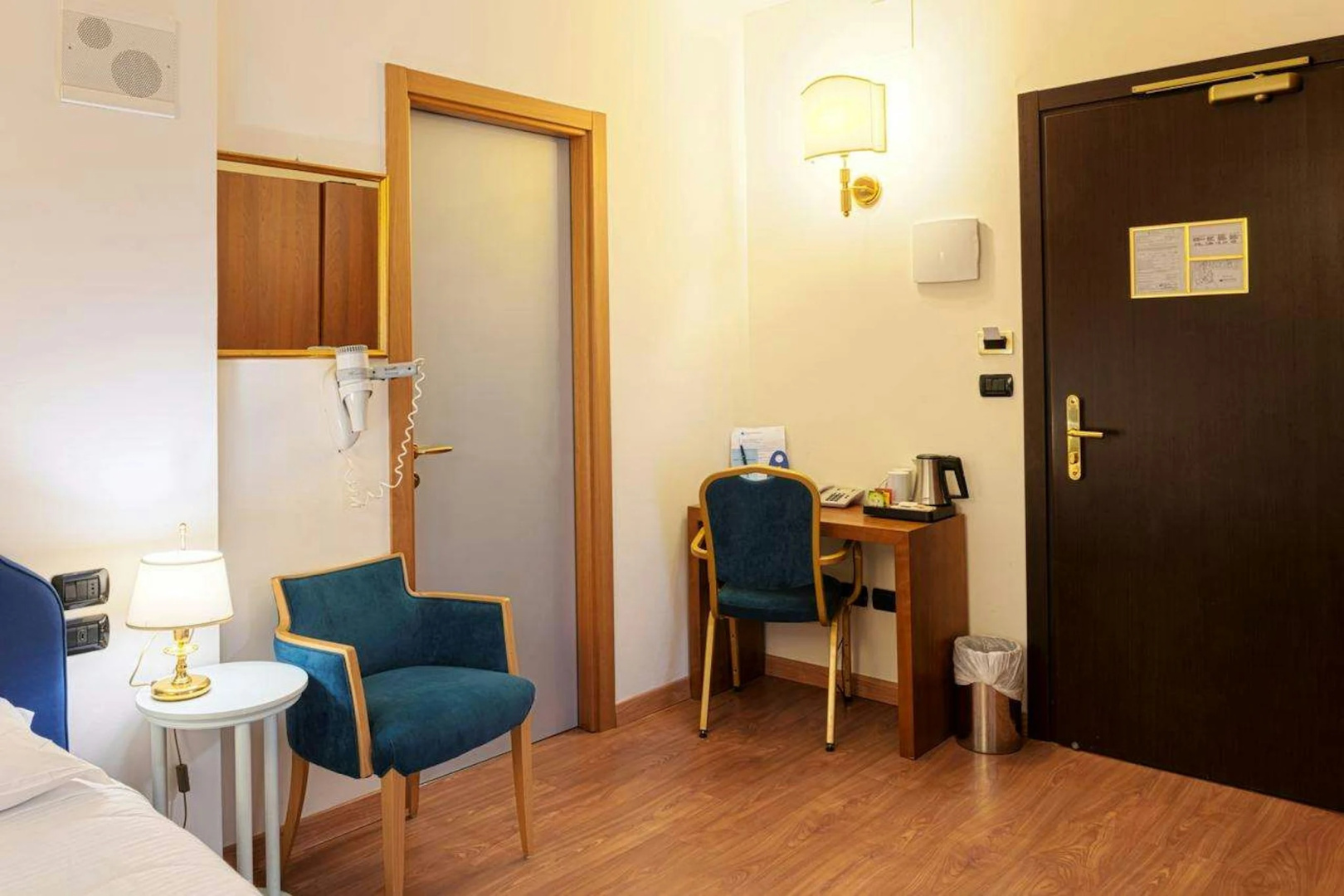 Foto - International Hotel & Suite