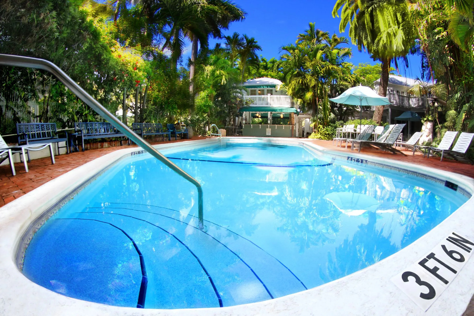 Photo - The Gardens Hotel