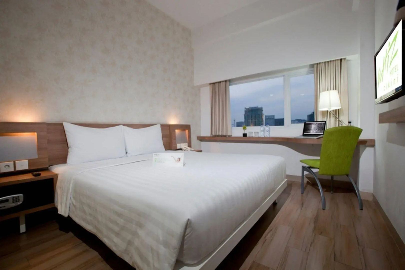 Photo - Whiz Hotel Cikini Jakarta
