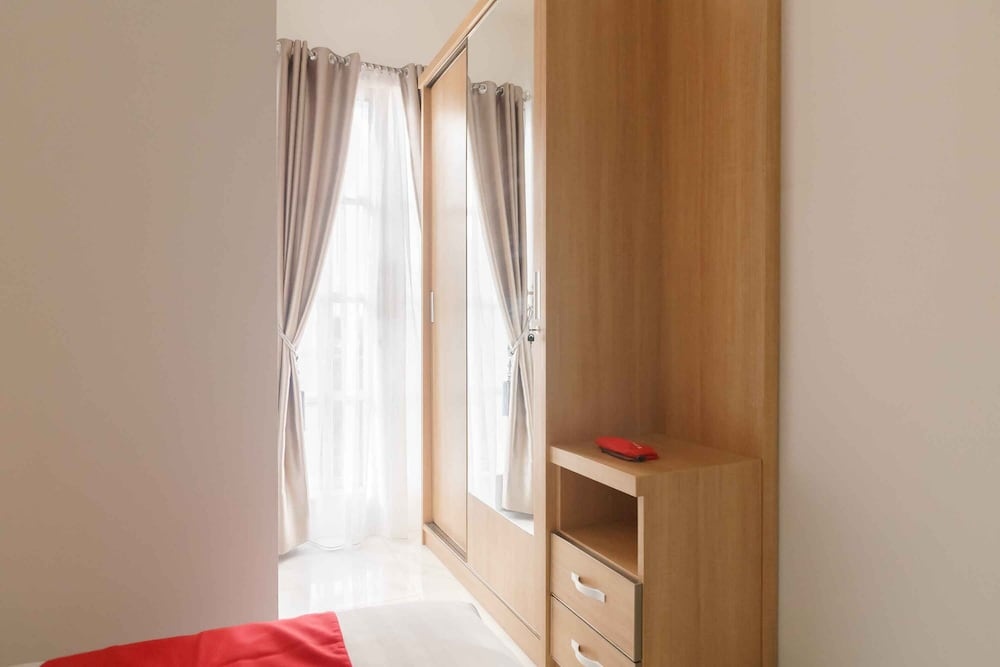 RedDoorz Plus Syariah @ Jalan Dr Sutomo Padang