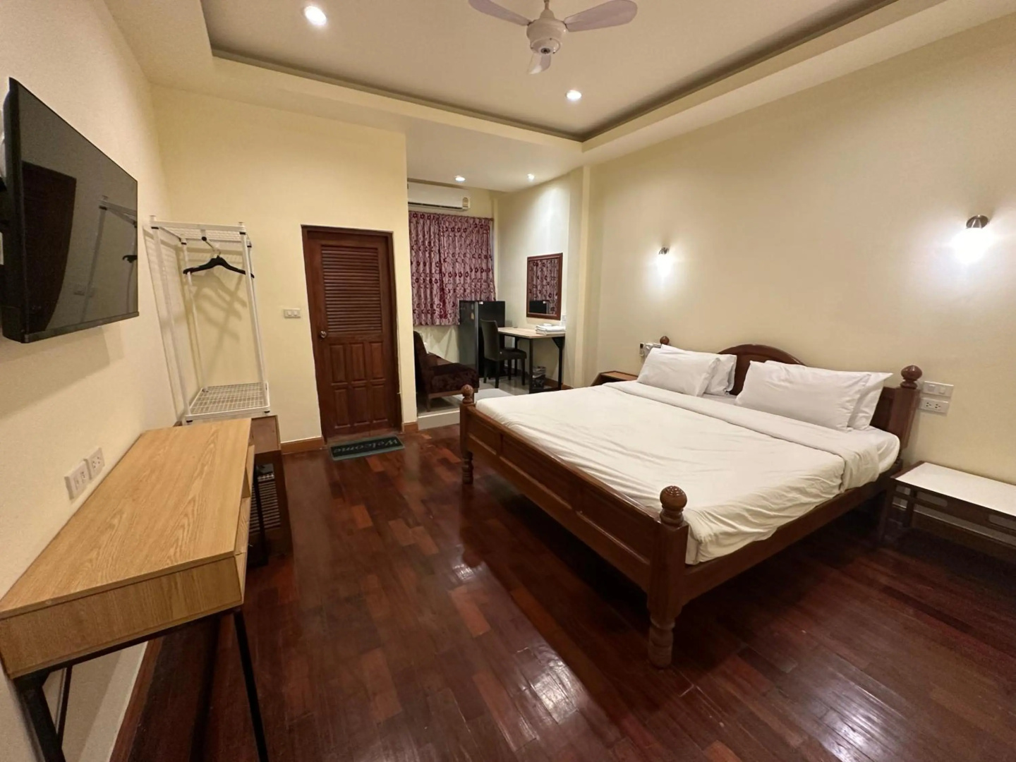 Photo - Prince Hotel Chiang Mai