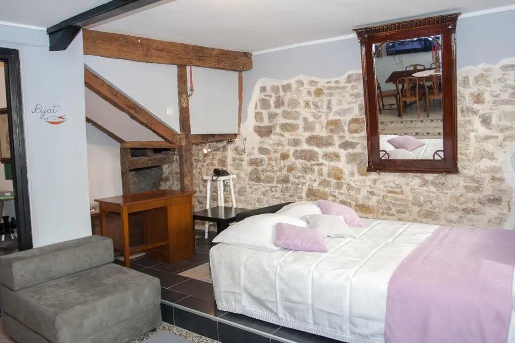 Photo - Houses of Motovun