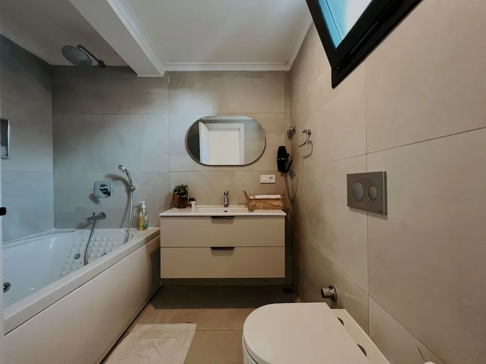 Photo - Marla Suite Hotel