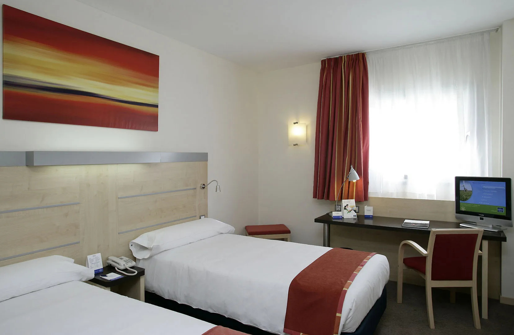 Photo - B&B Madrid Aeropuerto T1 T2 T3