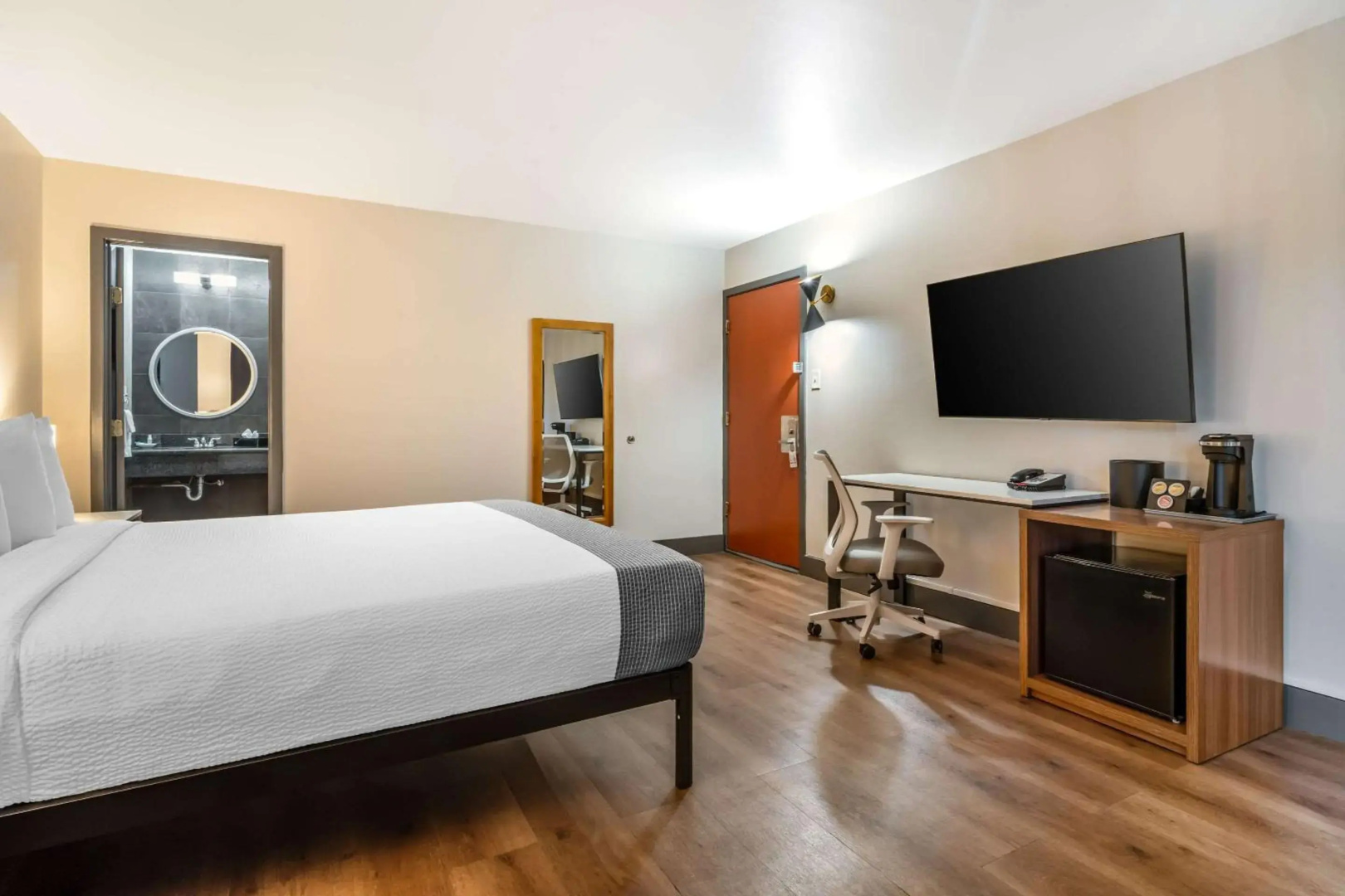Photo - La Luna Inn, an Ascend Collection Hotel