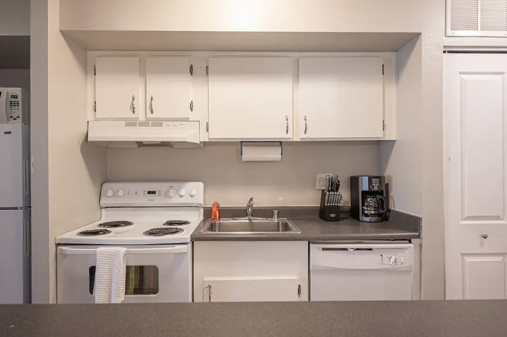 Photo - Stay Together Suites | Center Strip View