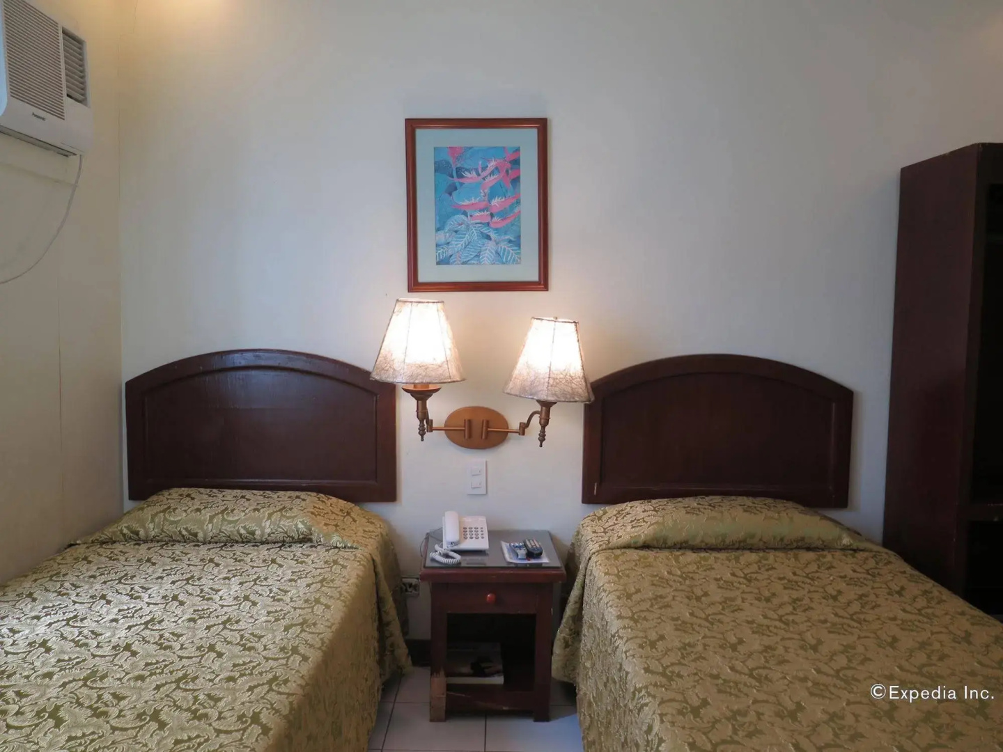 Photo - OYO 210 Apple Tree Suites