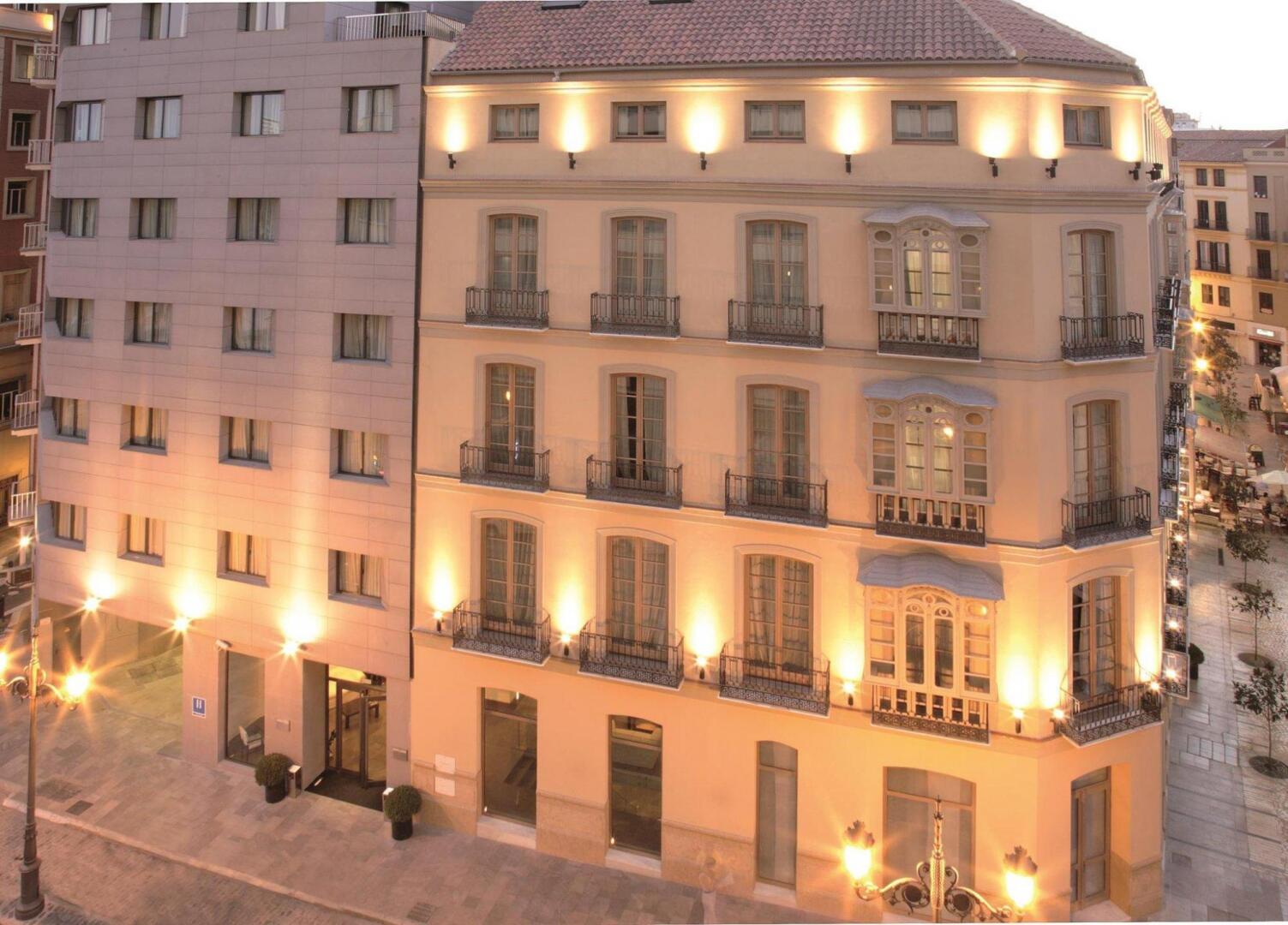 Photo - Molina Lario