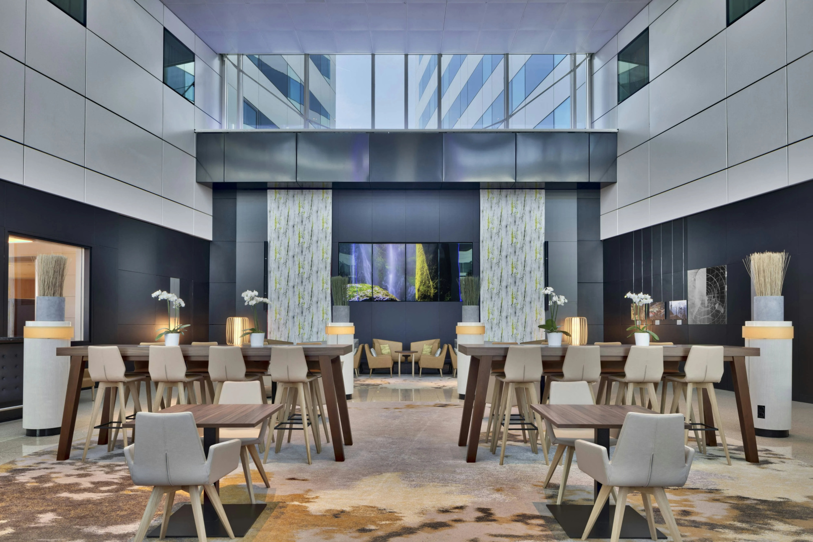 Photo - Sheraton Amsterdam Airport Hotel and Conference Center