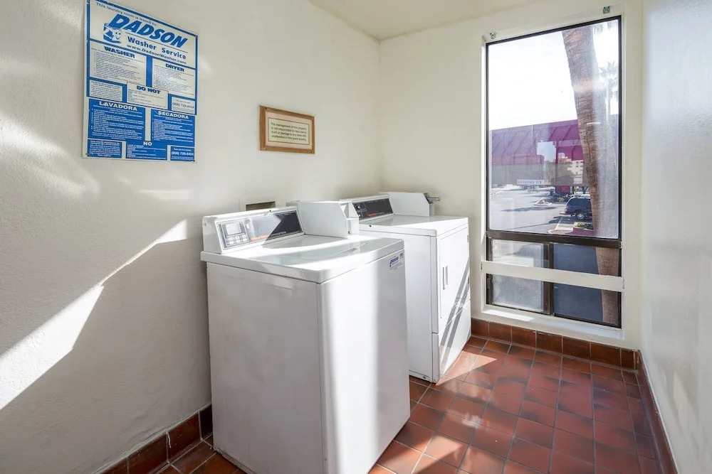 Foto - Travelers Inn - Phoenix