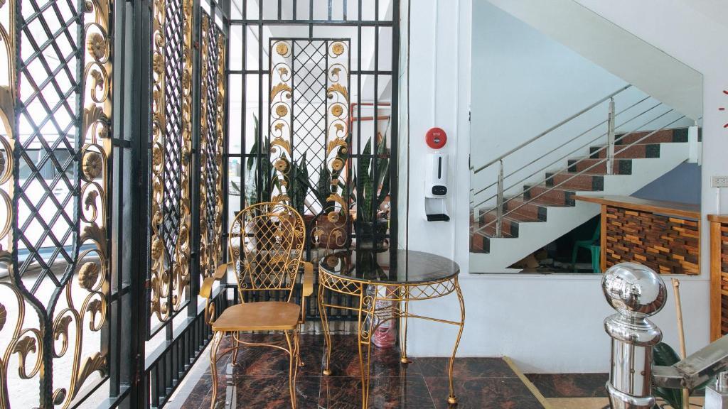 Foto - RedDoorz @ Jardin LRT Tayuman Manila