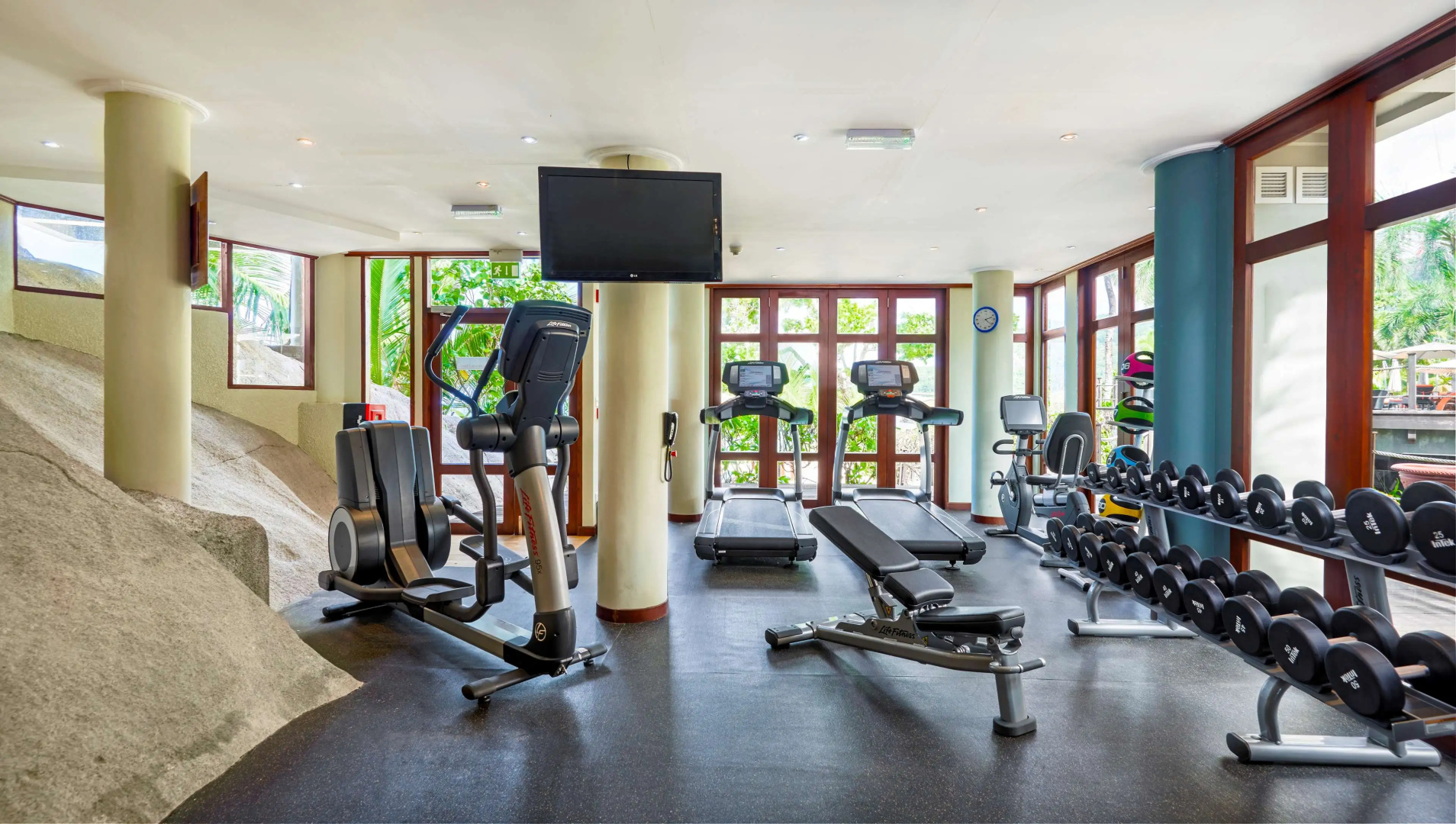 Photo - DoubleTree by Hilton Seychelles Allamanda Resort & Spa