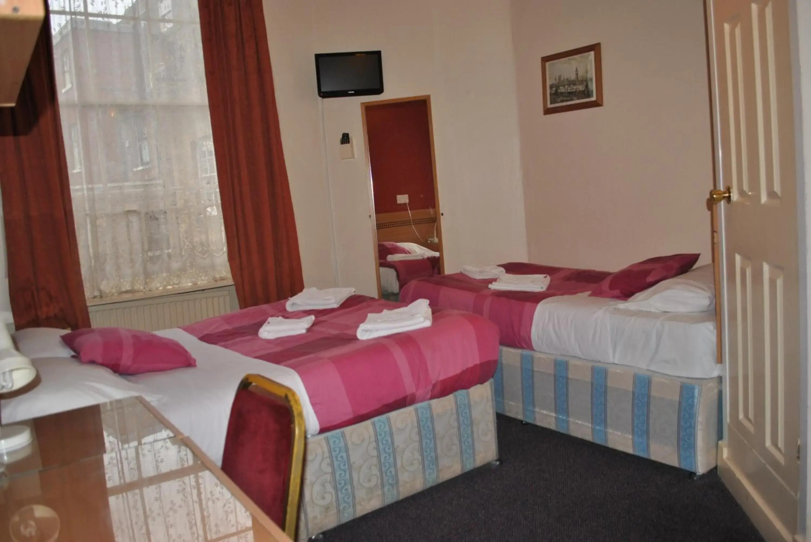 Photo - Guilford House Hotel