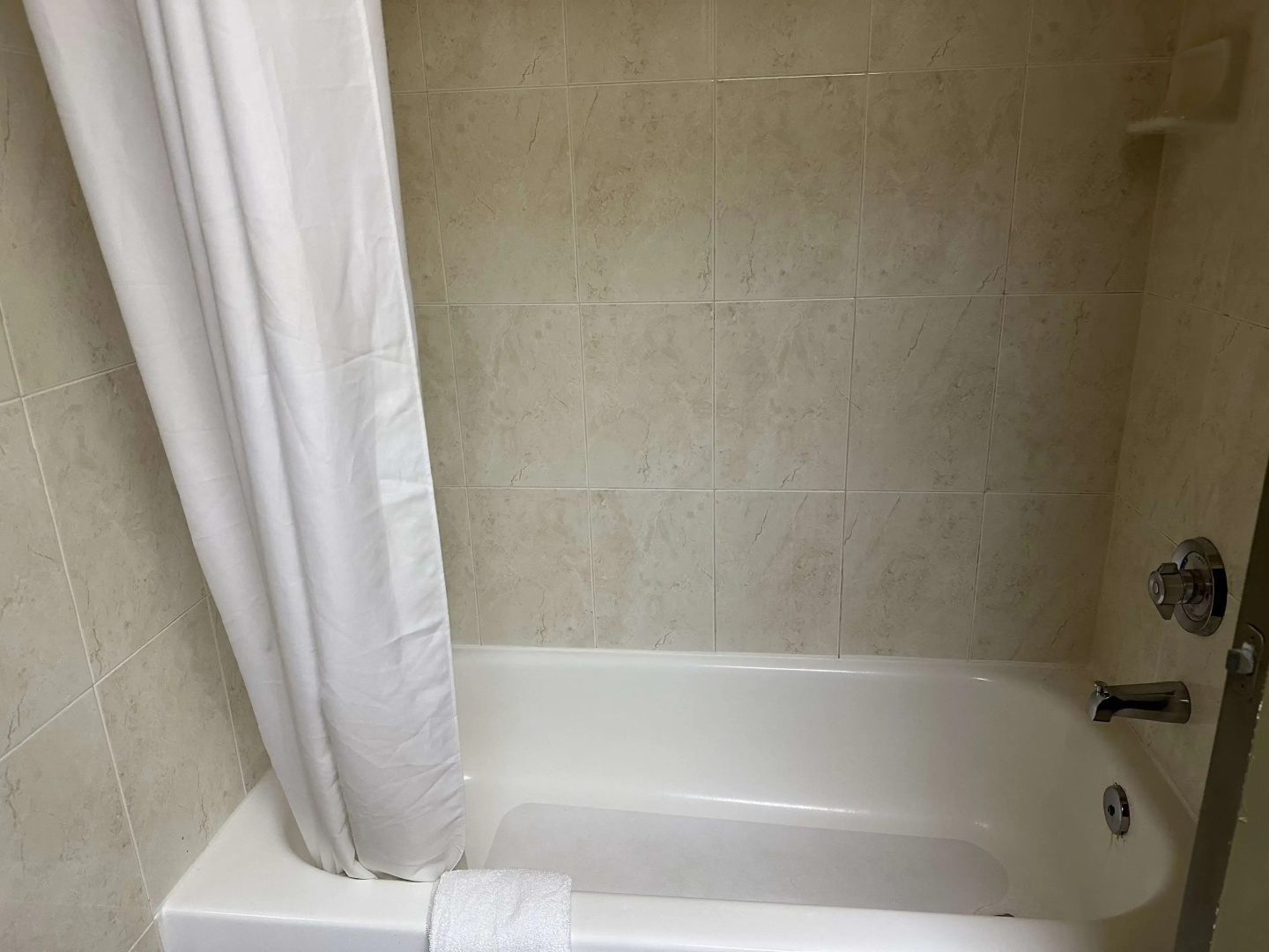 Photo - Red Lion Inn & Suites IAH Airport East