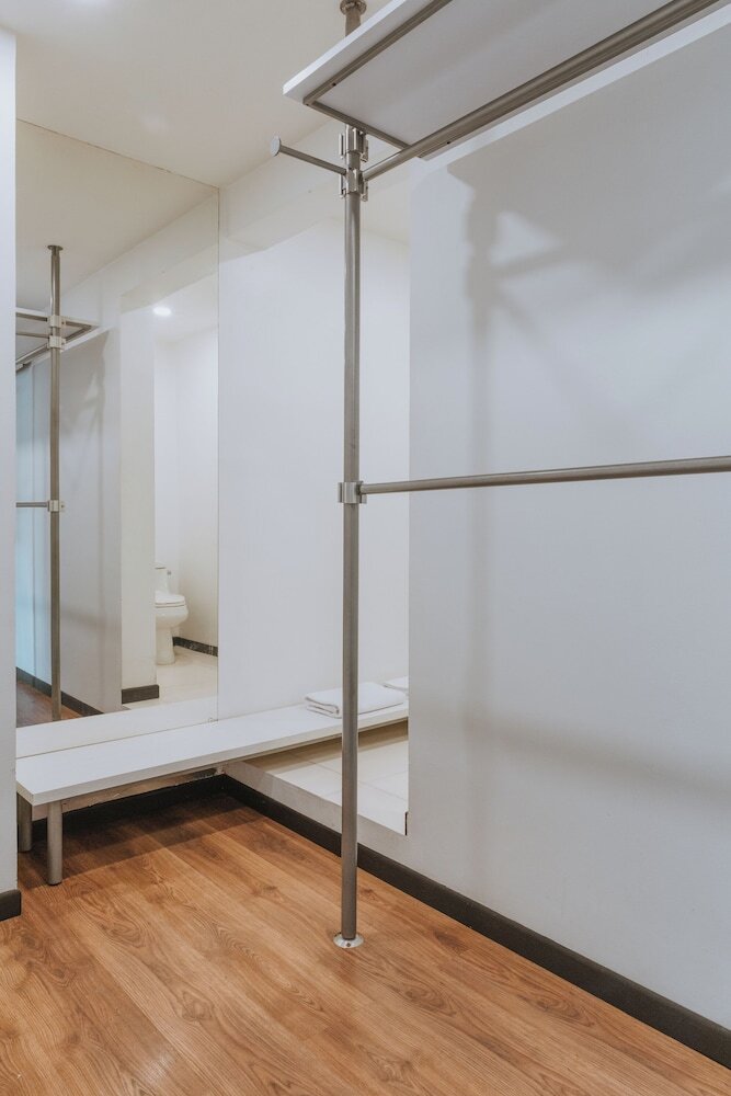 Photo - Travelers Orange Suites