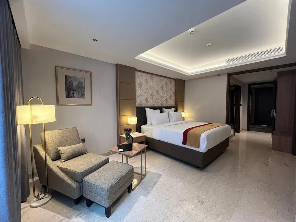 Grand Travello Hotel Bekasi