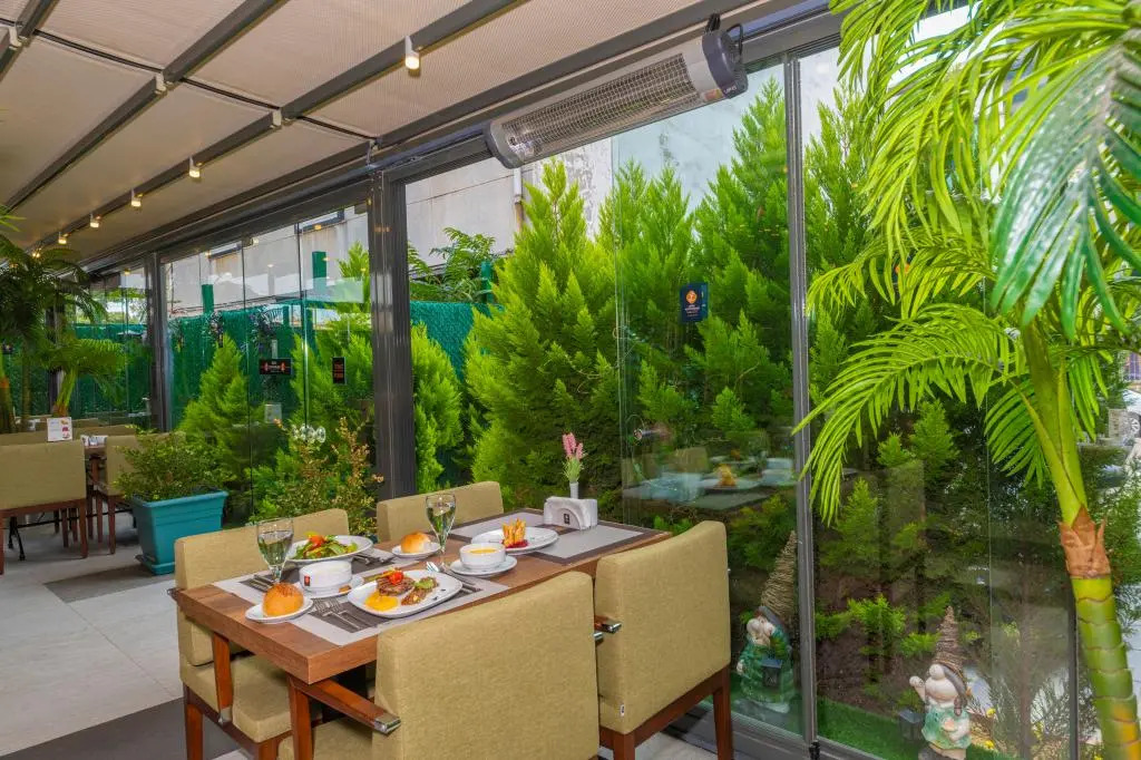 Foto - Land Park Hotel