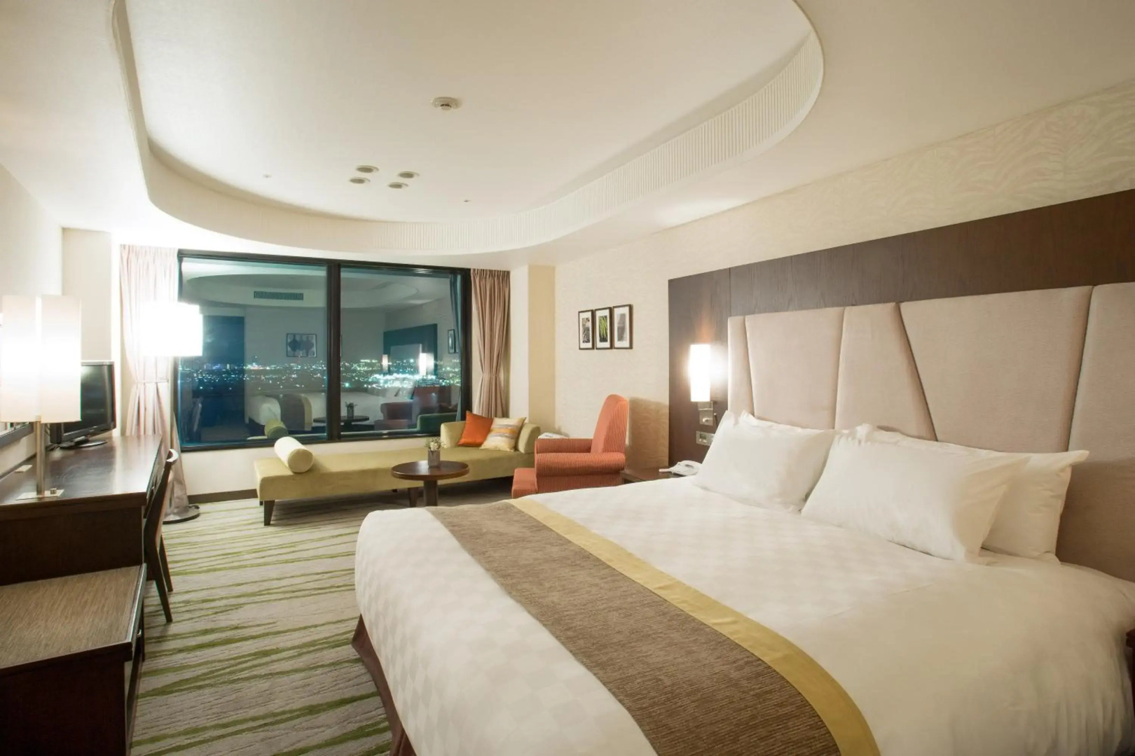 Foto - Lake Biwa Otsu Prince Hotel