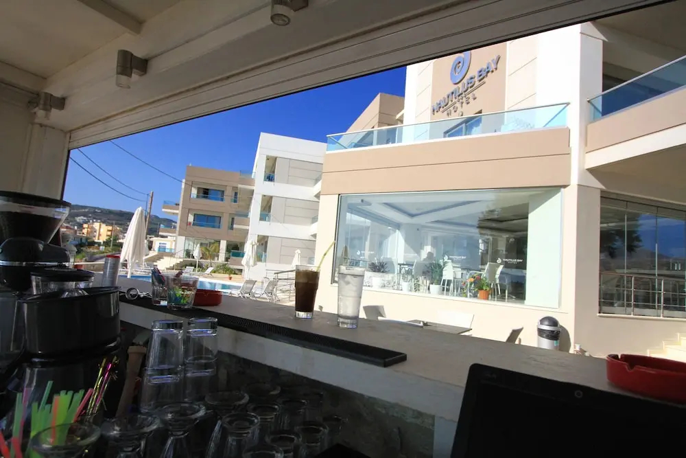 Photo - Nautilus Bay Hotel
