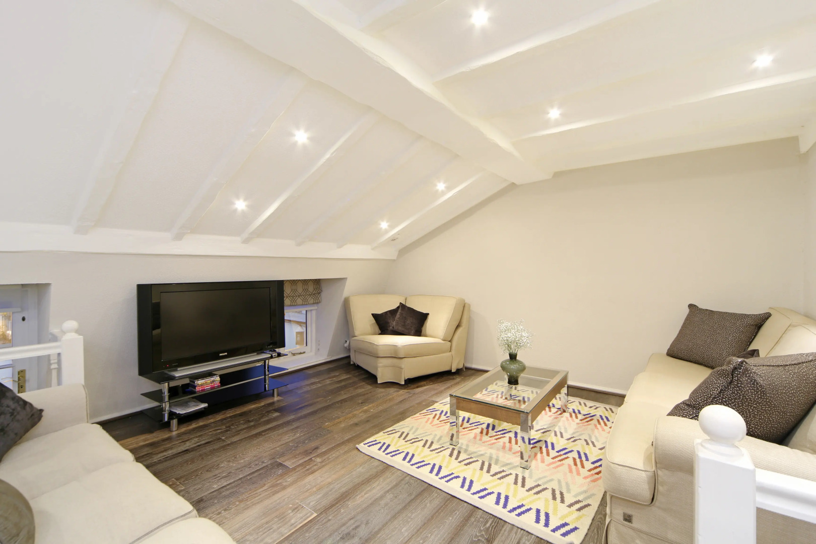 Foto - Queensgate Court Apartments