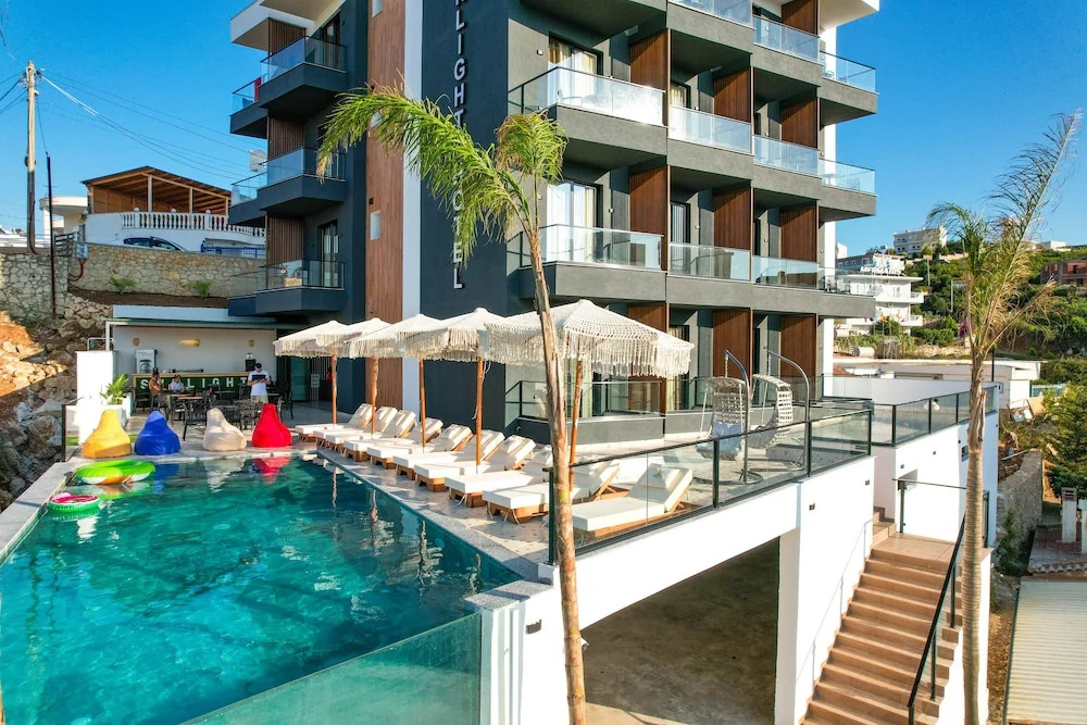 Photo - Sunlight Hotel