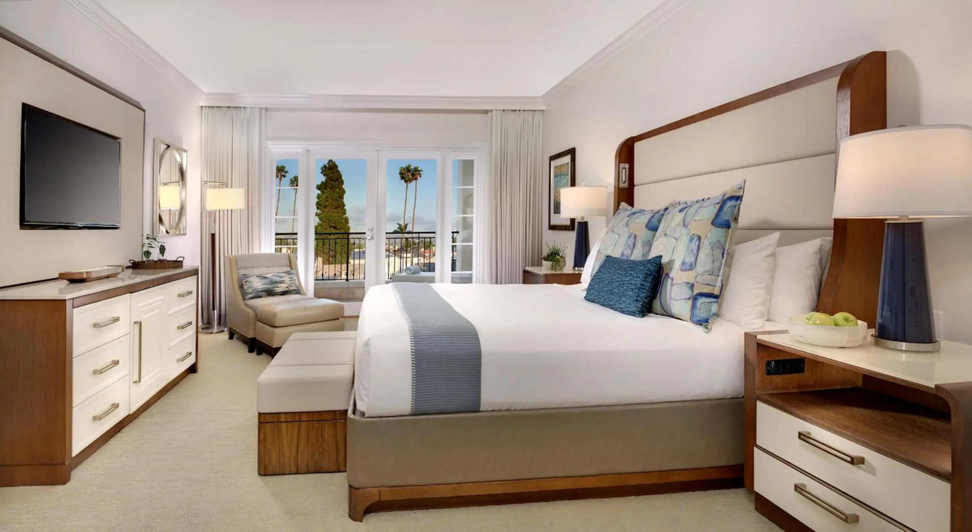 Photo - Balboa Bay Resort