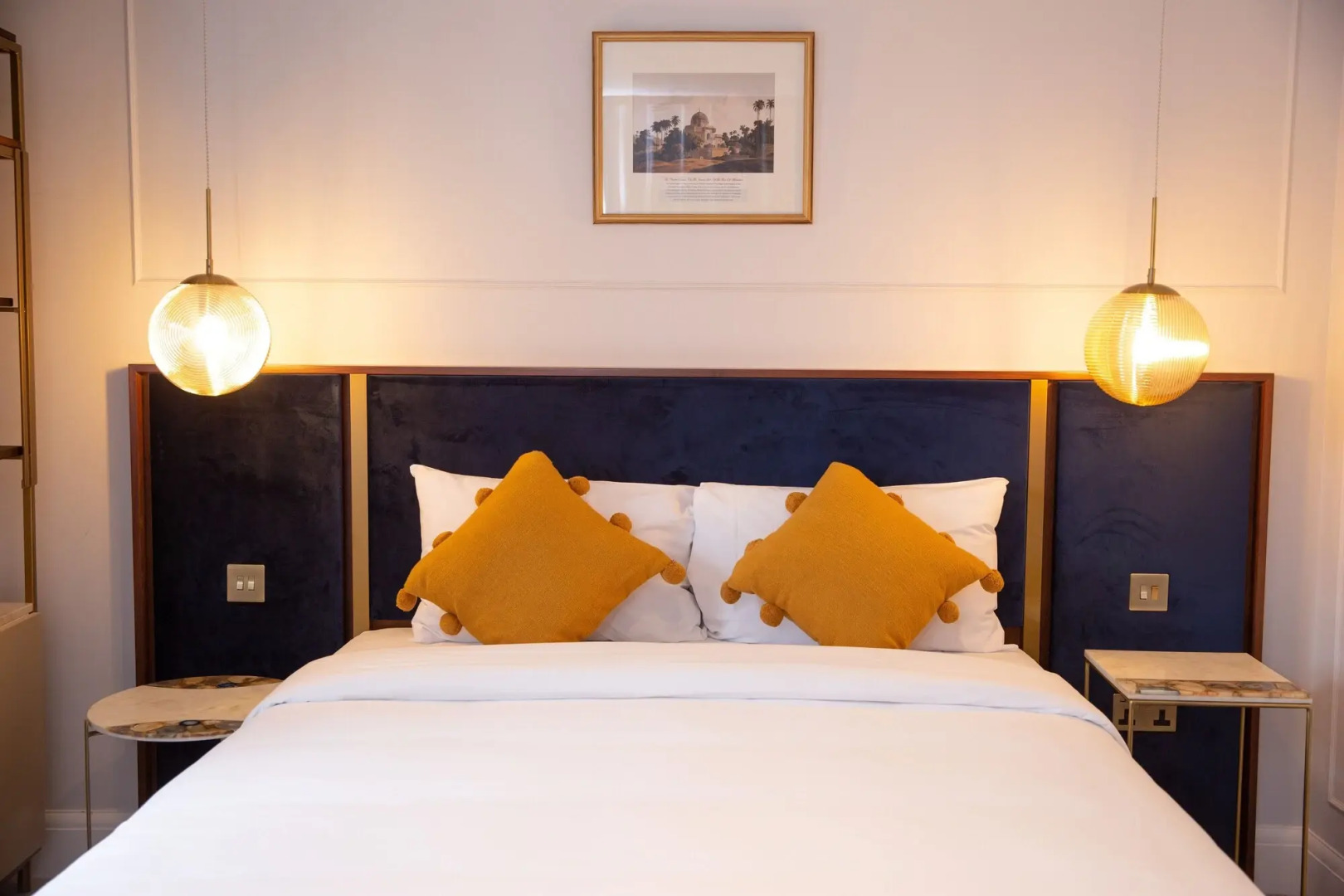 Foto - Three Falcons