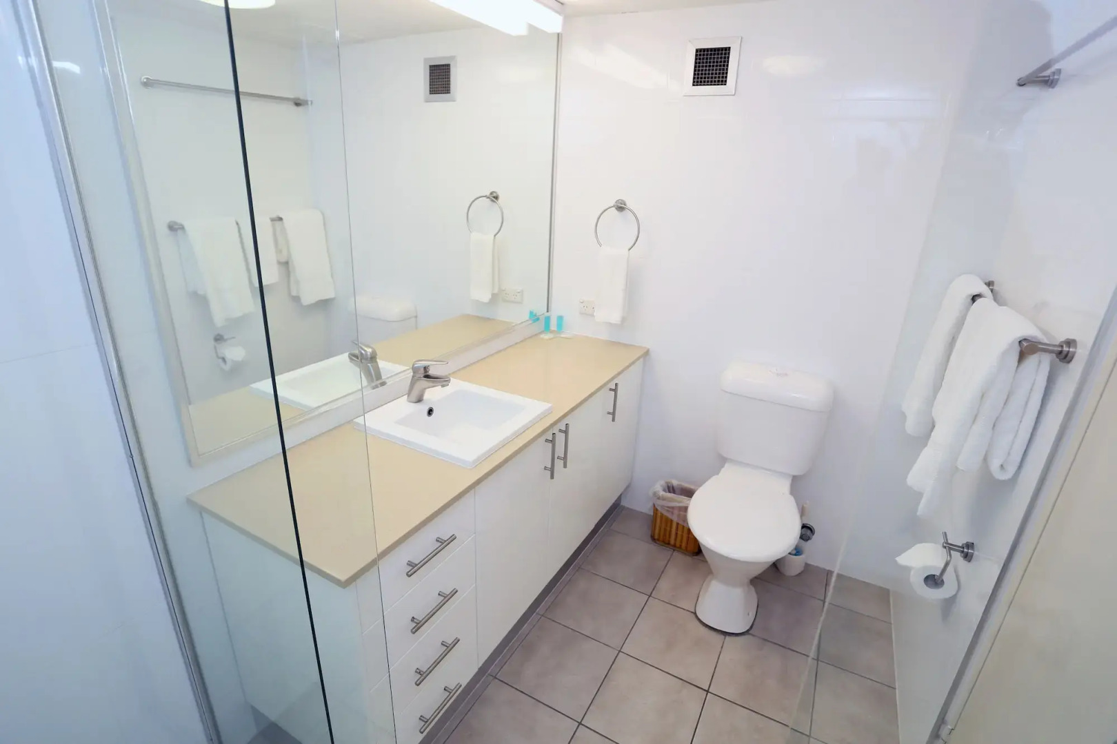 Photo - Biarritz Apartments Gold Coast