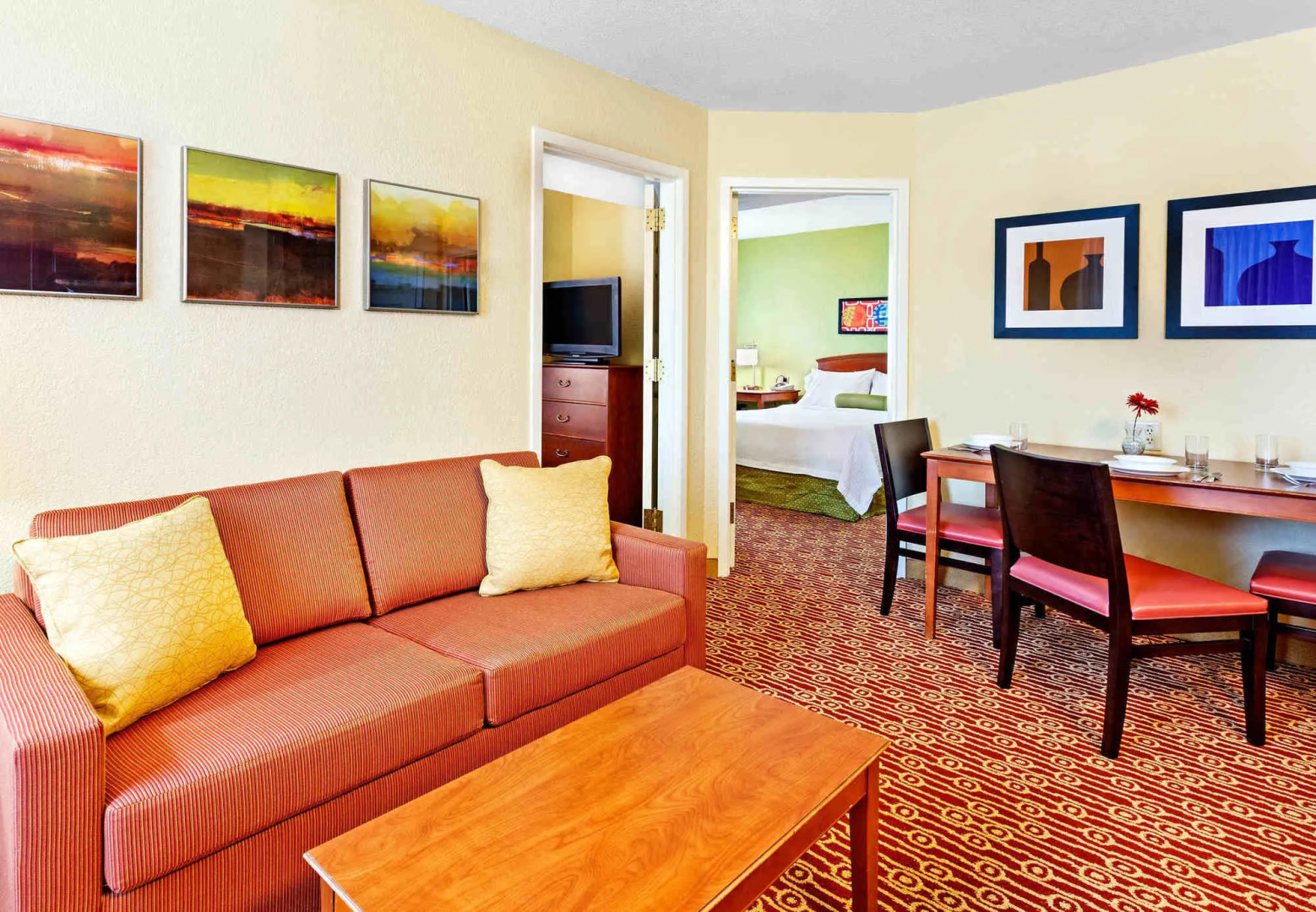Foto - TownePlace Suites Savannah Midtown