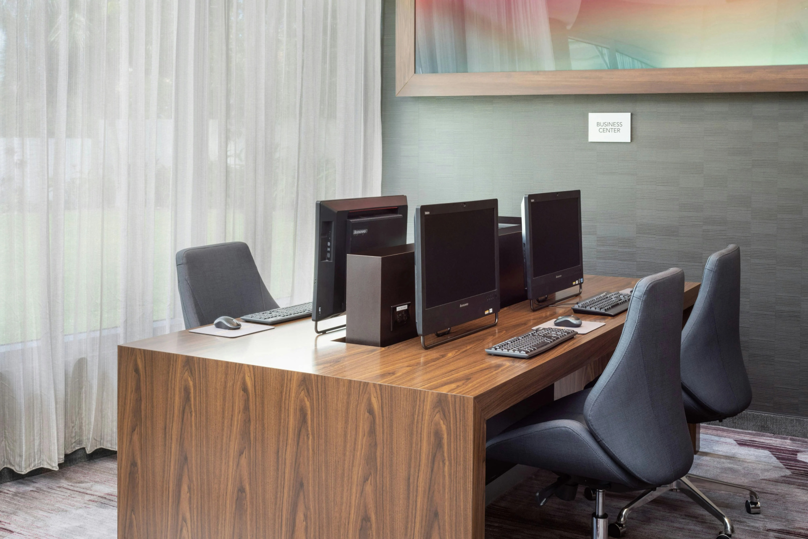 Photo - Courtyard by Marriott Miami Airport