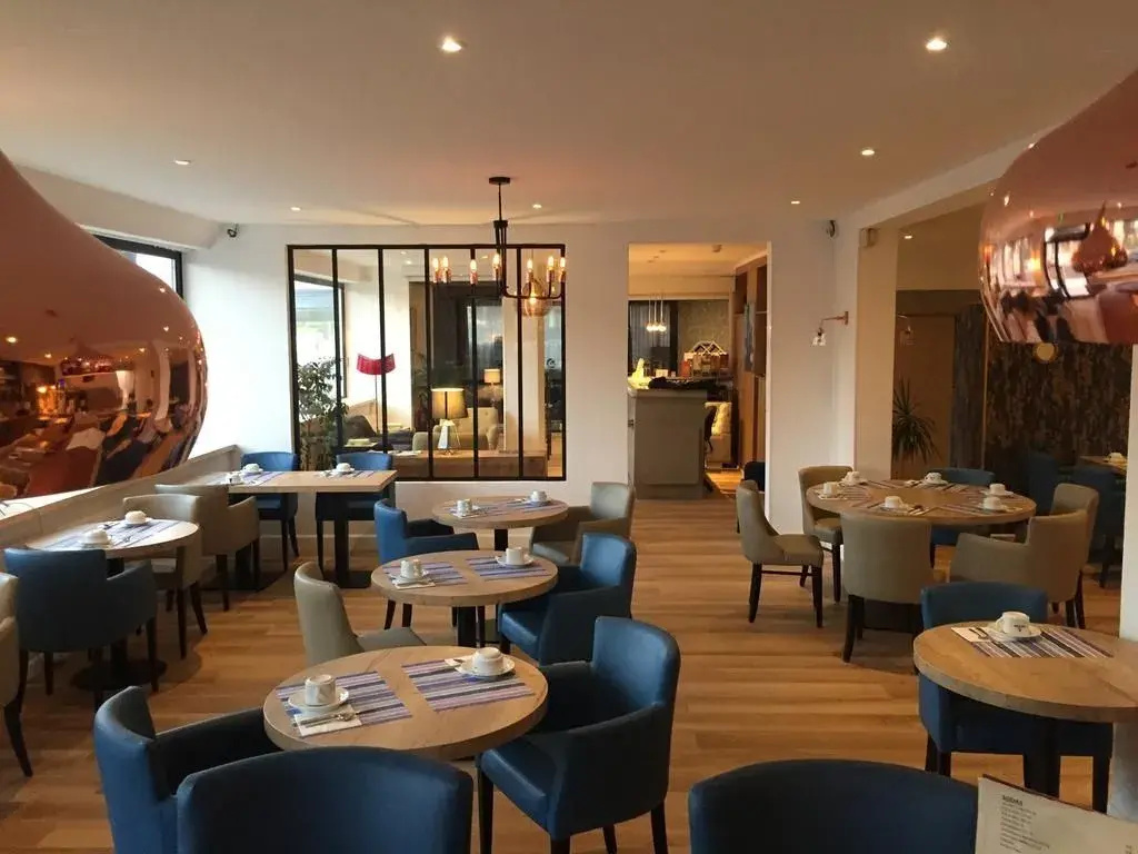 Foto - Logis Hotel et Restaurant Le Galion Canet Plage