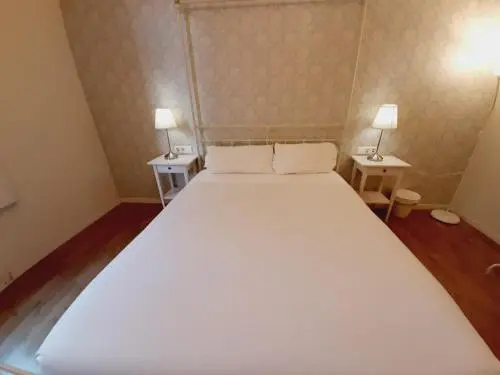 Photo - Lumine Luxury Suites by gaiarooms