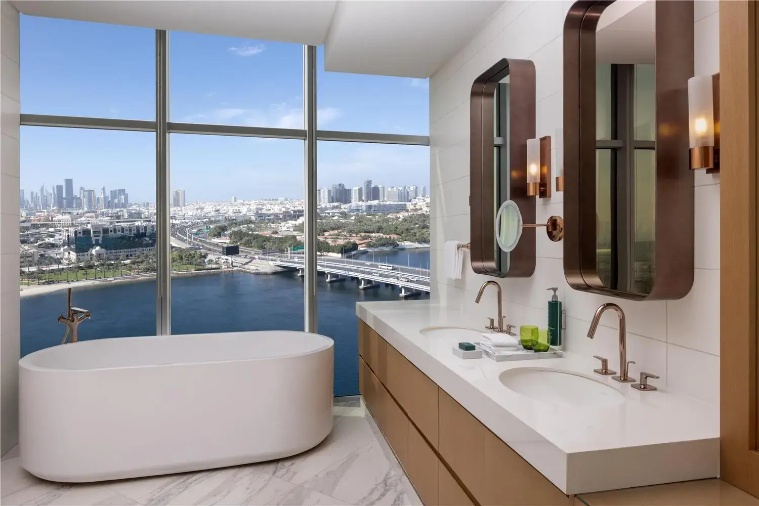 Foto - Hilton Dubai Creek Hotel & Residences
