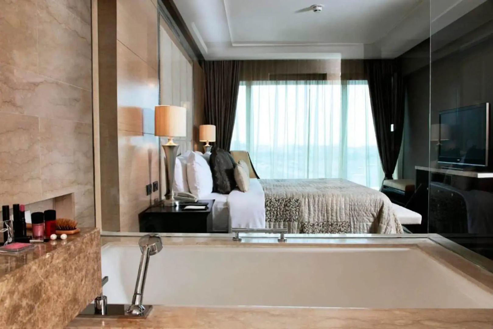 Photo - The Leela Ambience Gurugram Hotel & Residences - The Luxury Urban Sanctuary