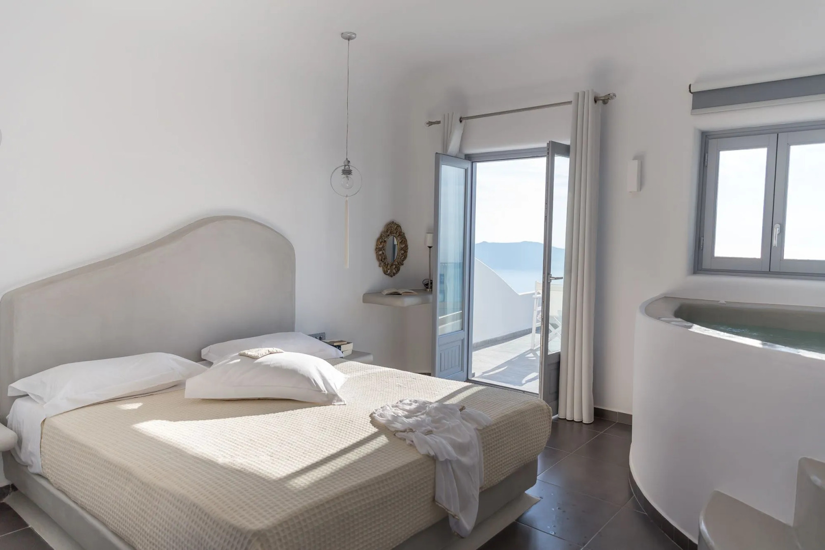 Photo - Unique Suites