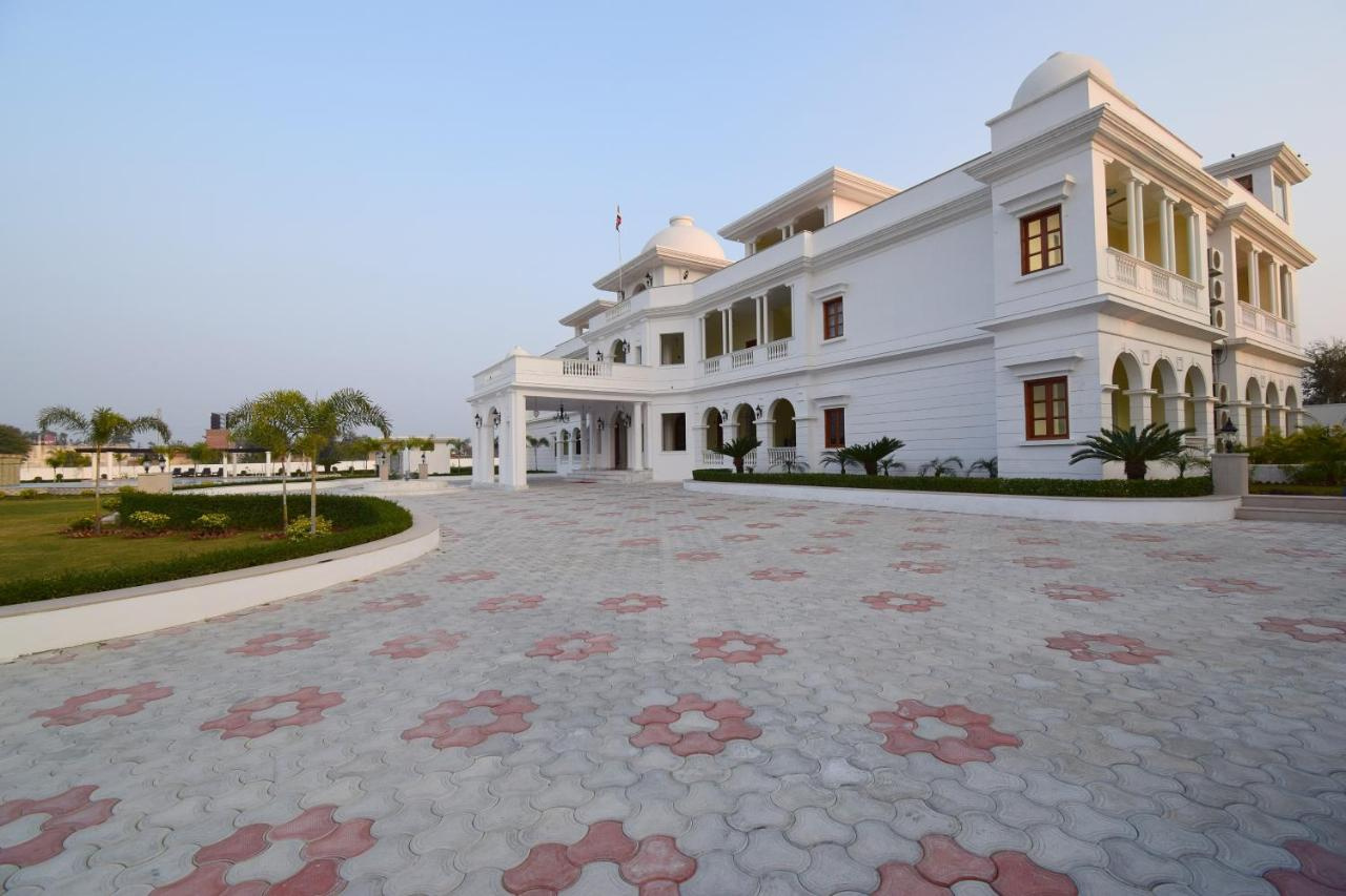 Foto - Umaid Farm Resort - A Legacy Vintage Stay in Jaipur
