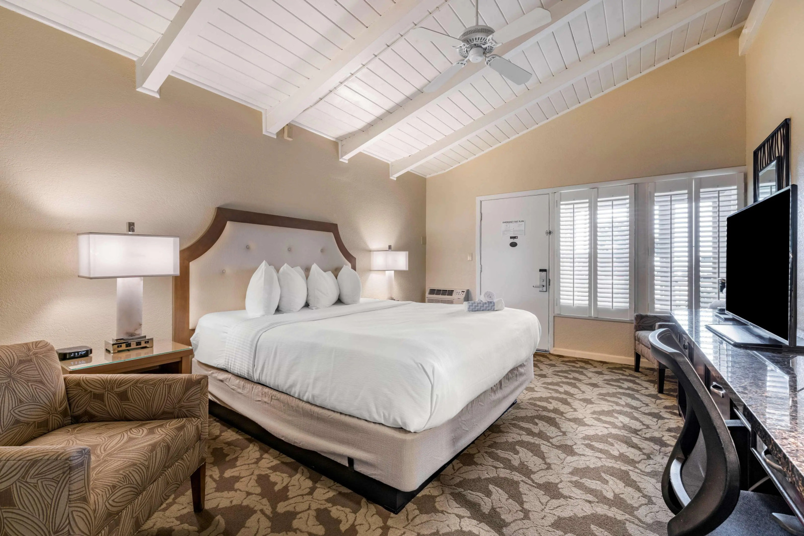 Photo - Best Western PLUS Island Palms Hotel & Marina